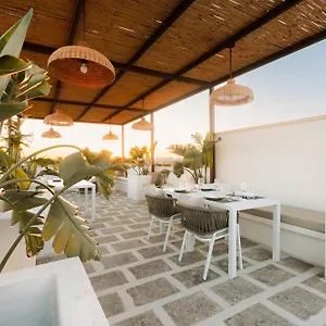 dimora-le-tre-muse-bed-breakfast.lecce-hotels.com/